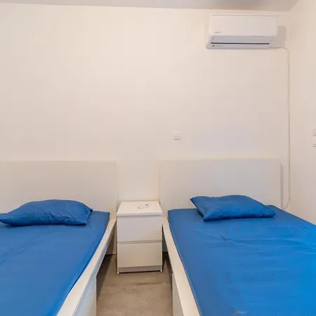 Marvelous, Secluded W/ 3 Bedroom , Pool & Garden, Kavos *