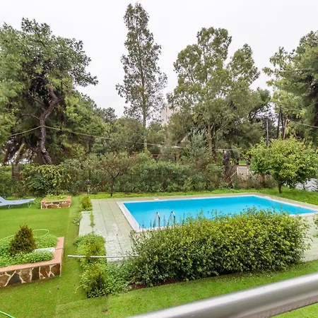 וילה Marvelous, Secluded W/ 3 Bedroom , Pool & Garden, Kavos *