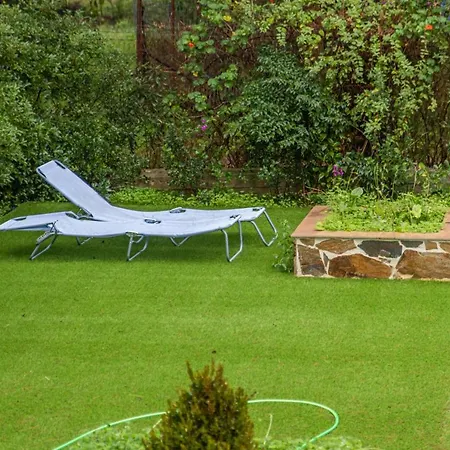 וילה Marvelous, Secluded W/ 3 Bedroom , Pool & Garden, Kavos *