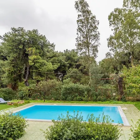 Marvelous, Secluded W/ 3 Bedroom , Pool & Garden, Kavos * איסטמיה