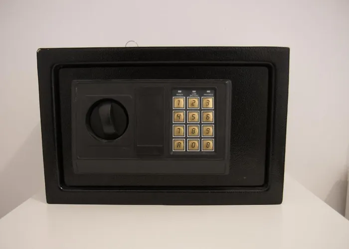 Marvelous, Secluded W/ 3 Bedroom , Pool & Garden, Kavos *