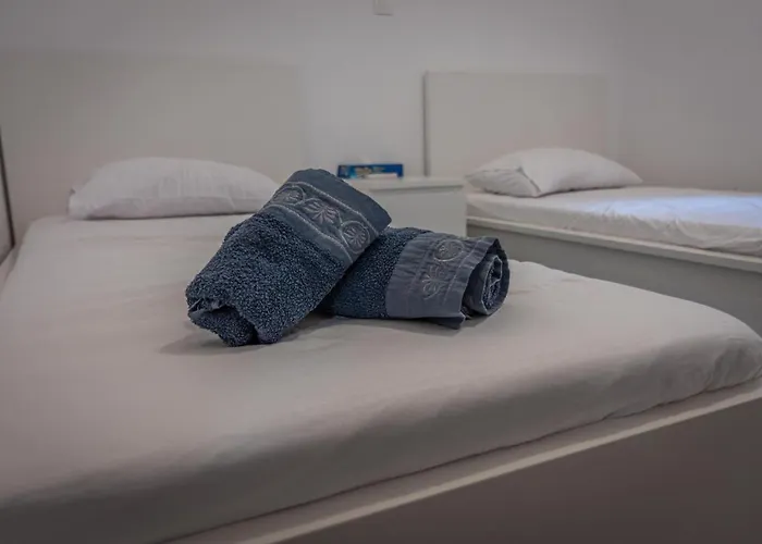 Marvelous, Secluded W/ 3 Bedroom , Pool & Garden, Kavos Villa *